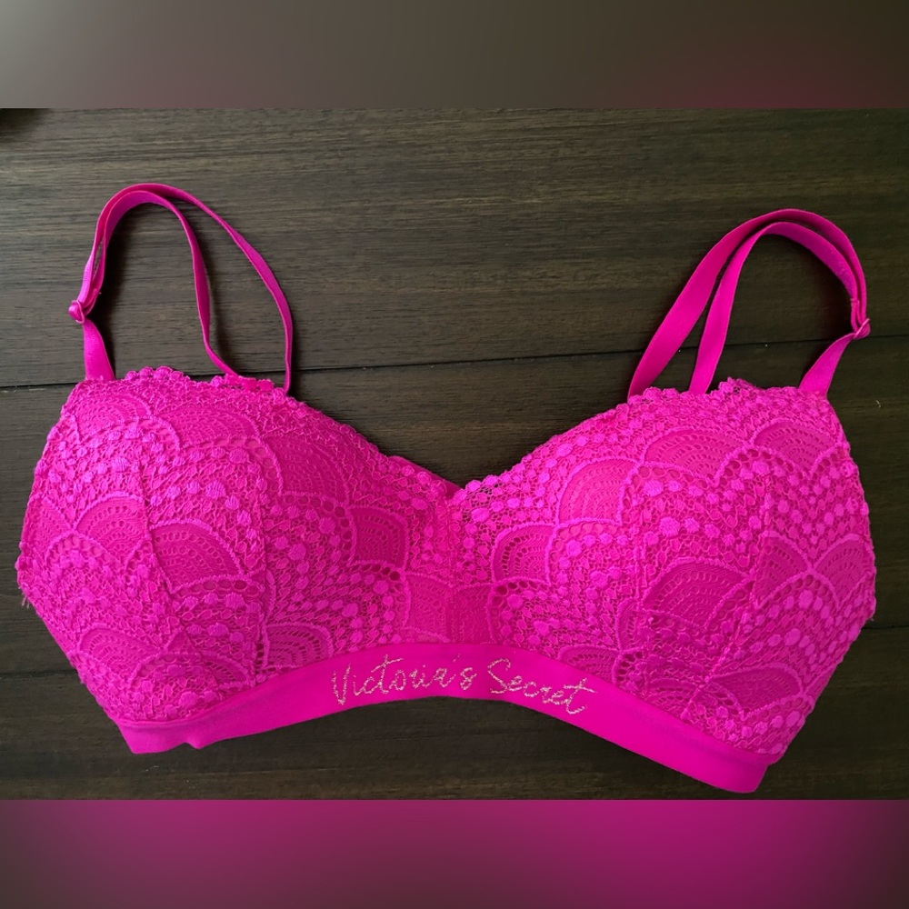 Victorias Secret Bra Womens 36C Lined No Wire Hot Pink Lace Light Pad